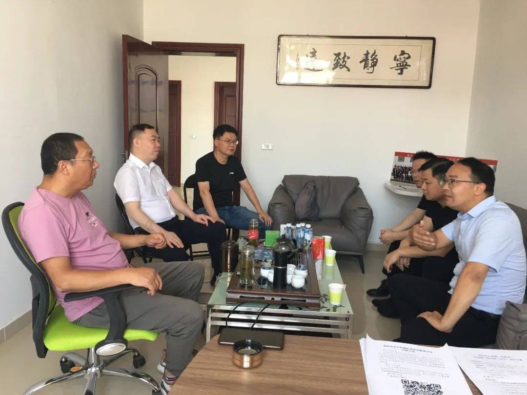 发挥平台作用 推动地方发展武汉广告展组委会走访黄冈市优秀广告企业开云 开云体育(图3)