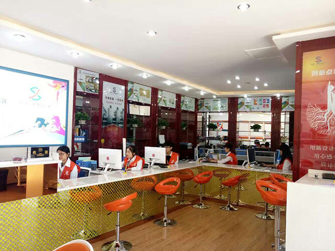 准备开一家图开云体育 开云平台文广告店想要购买设备但却不知道怎么选？(图1)